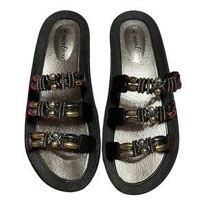 Mix & Co. Black Beaded Sandals 8